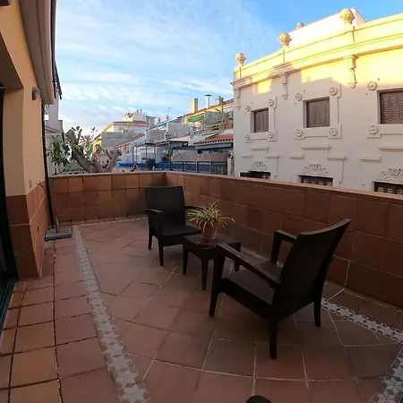 Sitges Apartment アパートホテル 3*
