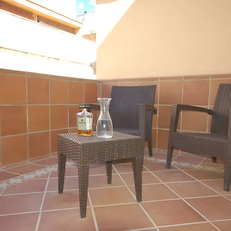 Sitges Apartment アパートホテル シッチェス